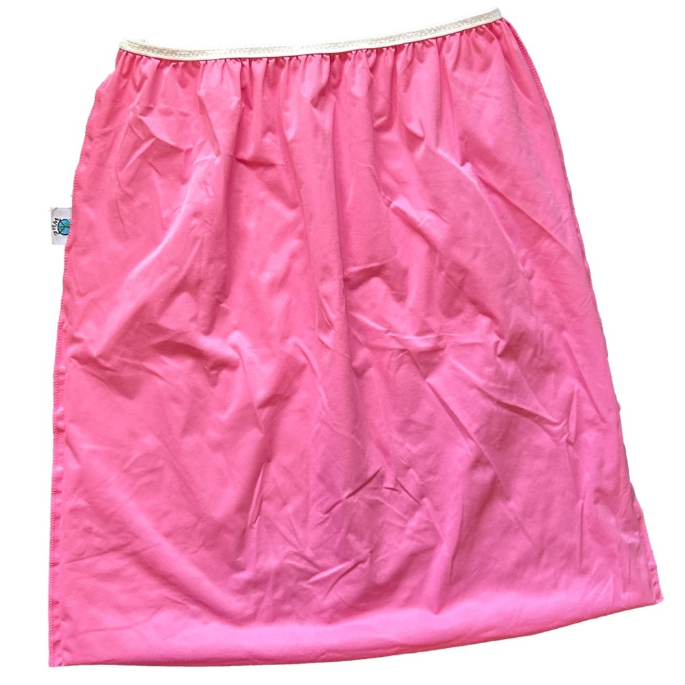 Planet Wise solid pink cloth diaper pail liner ⭐️